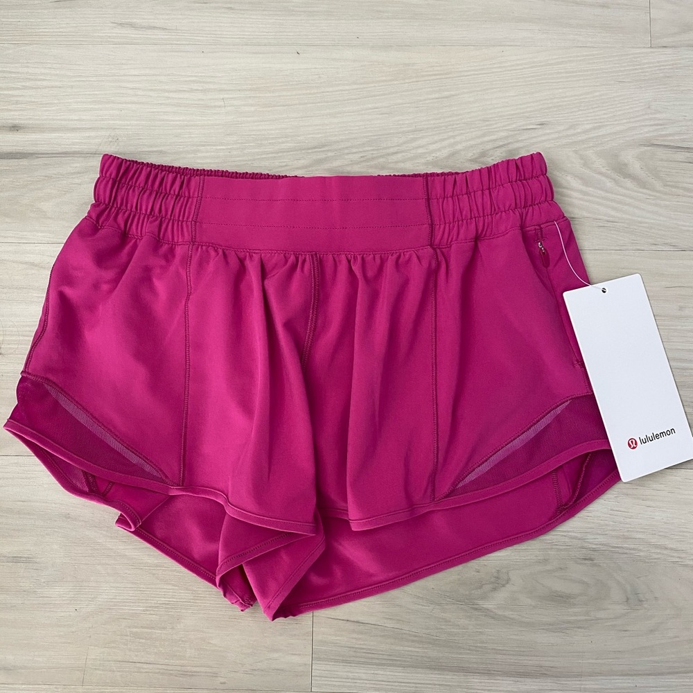 Lululemon Ripened Raspberry Hotty Hot Short 2.5” 6
